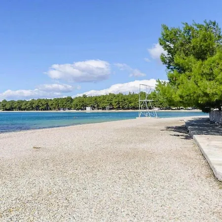 Fortuna In Pirovac, Close To The Seabeach Apartment
