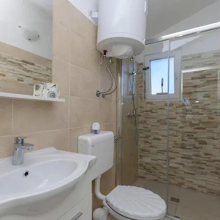Fortuna In Pirovac, Close To The Seabeach Apartment